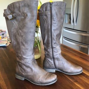 Baretraps high boots